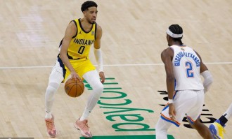 二当家代替SGA统治天王山 哈利突发伤情步行者入绝境？