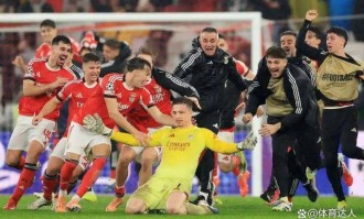 从4连败到压哨晋级！穆里尼奥63岁生日后奇迹一战，门将绝杀让皇马跌出前8