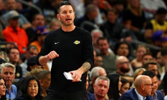 湖人官宣续约雷迪克 菜鸟赛季率队杀至西部第三